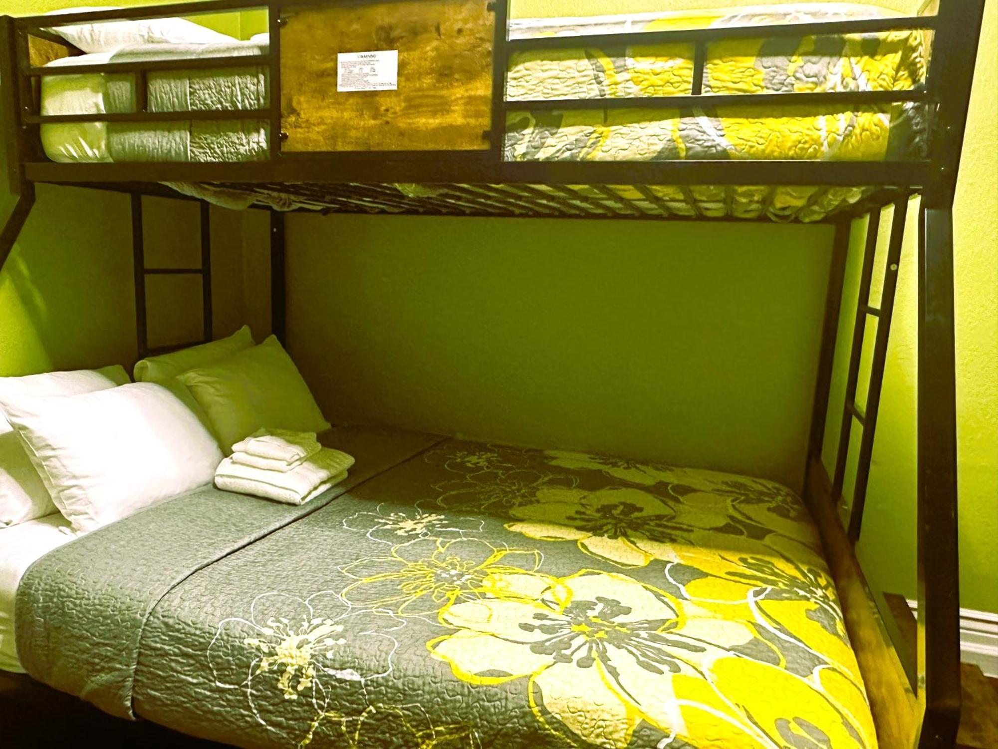 Orange Village Hostel San Francisco Oda fotoğraf